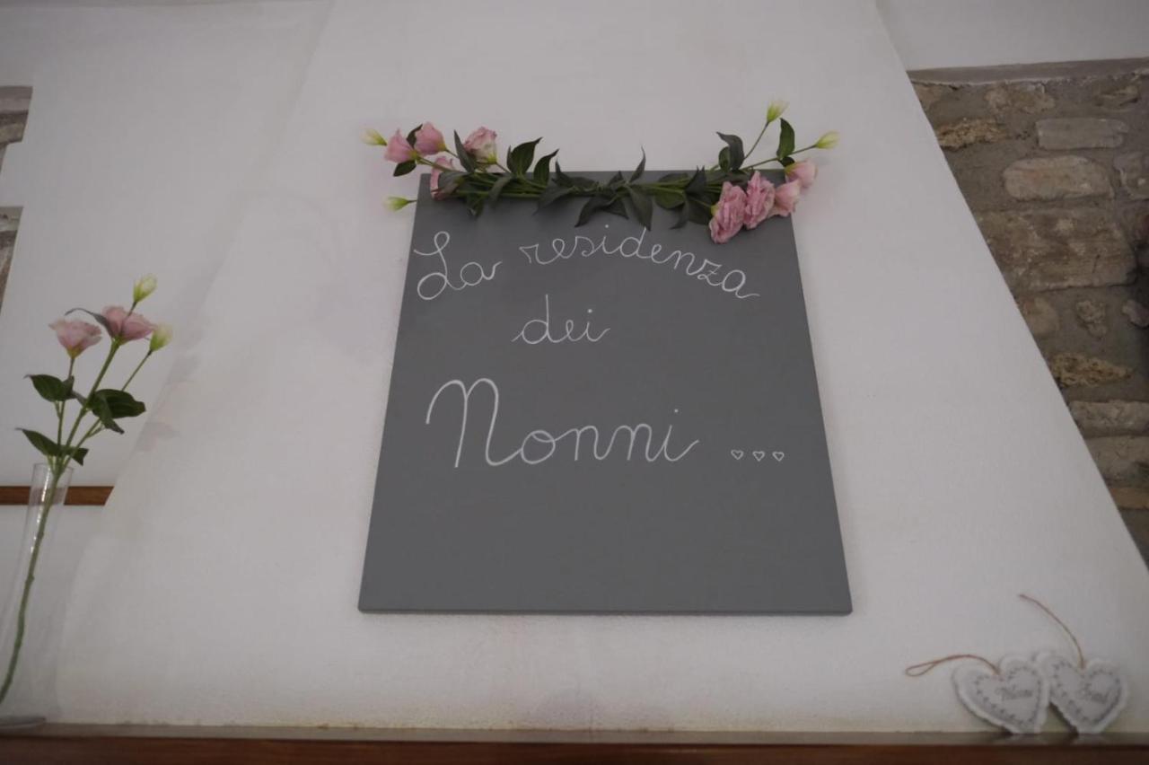 La Residenza Dei Nonni Lägenhet Montefranco Exteriör bild